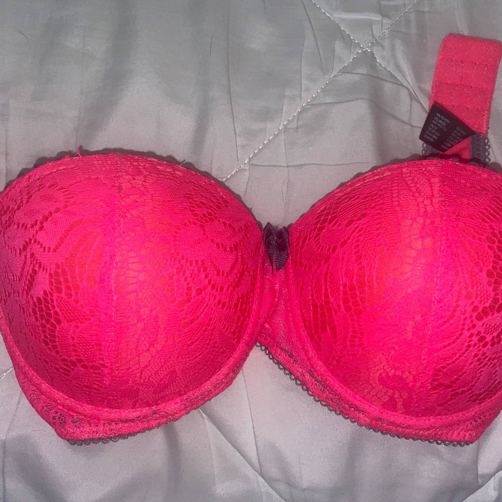 XOXO strapless bra